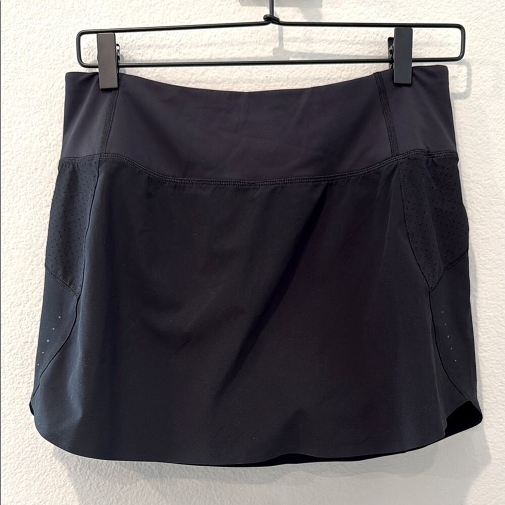 Athleta Black Run With It Skort Size Small‎